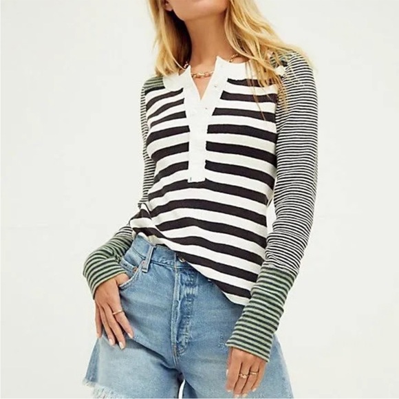 NWT Free People Give Me Stripes Mixed Print Top Sz S Z508-13 - Picture 2 of 5